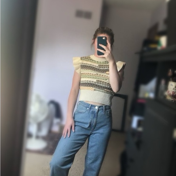 Zara Ruffled Sleeve Knit Vest - Picture 4 of 4